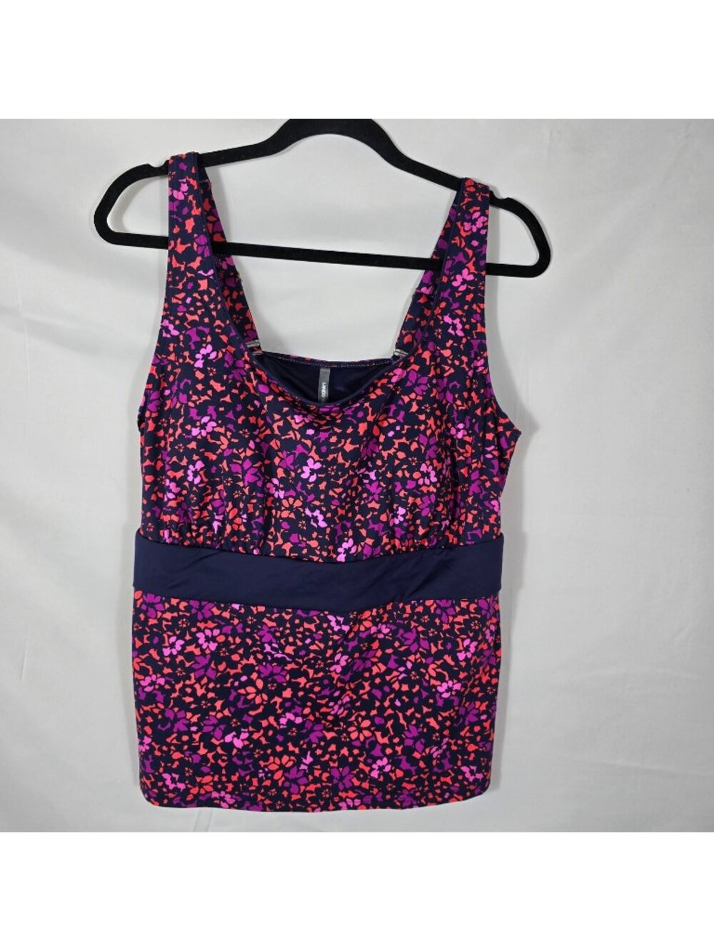 Lands End  Women's Floral Tankini Swimsuit Top Sz 18W Plus Size Underwire